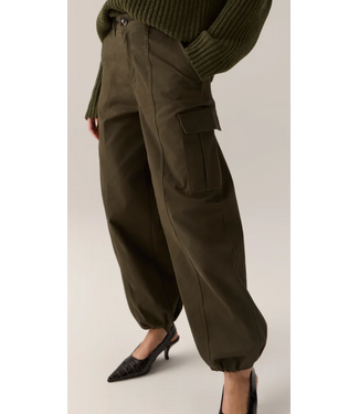 Lois Cate Raw Gabardine Chino