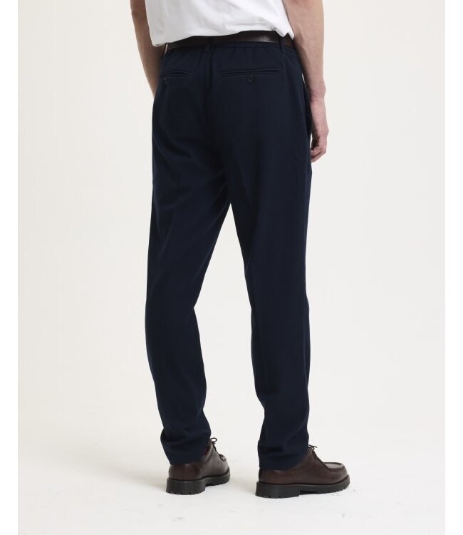 The GoodPeople Bueno relaxed pants navy