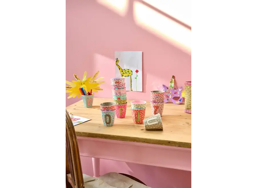 Letterbekers - Bloemenprint/ roze