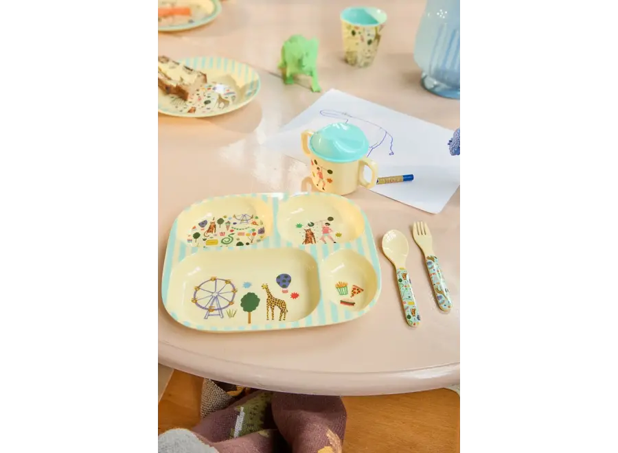 Kids 4 room plate - Mint , fun fair print