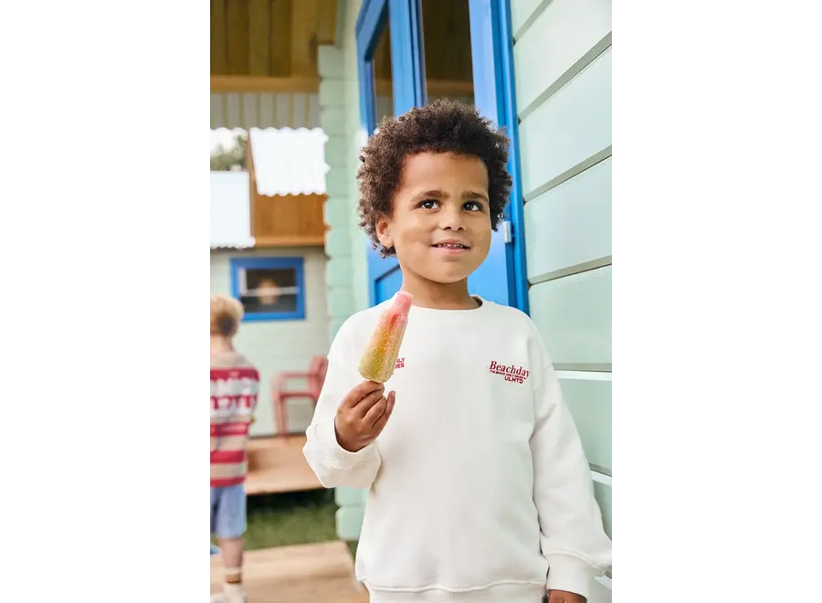 Oversized sweater artwork - Beachday