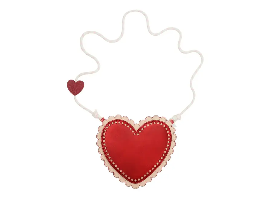 Scalloped heart bag