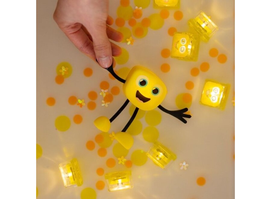 Light up cubes 4 pcs. - Yellow Alex