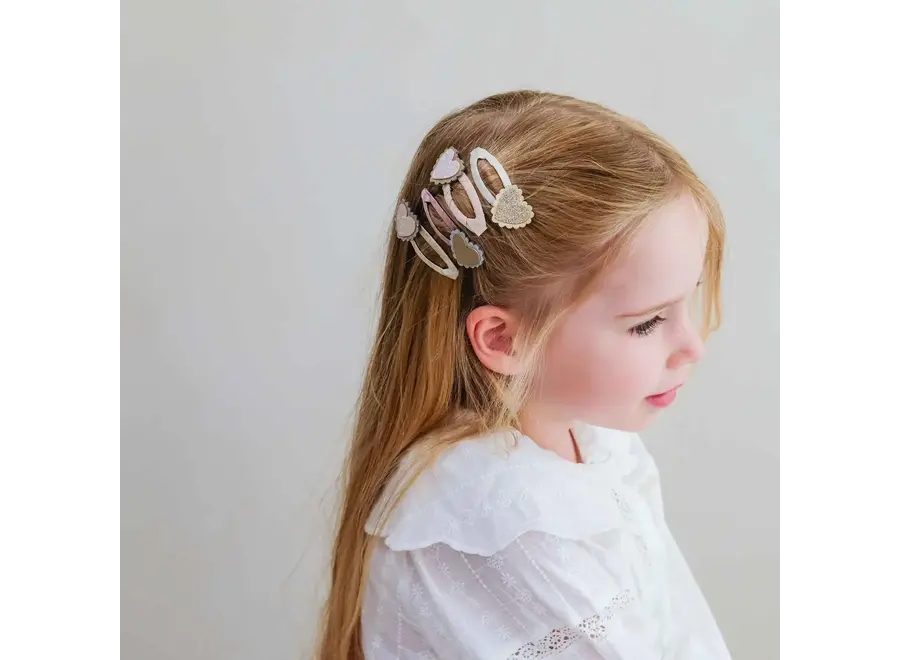 Scalloped heart hair clips