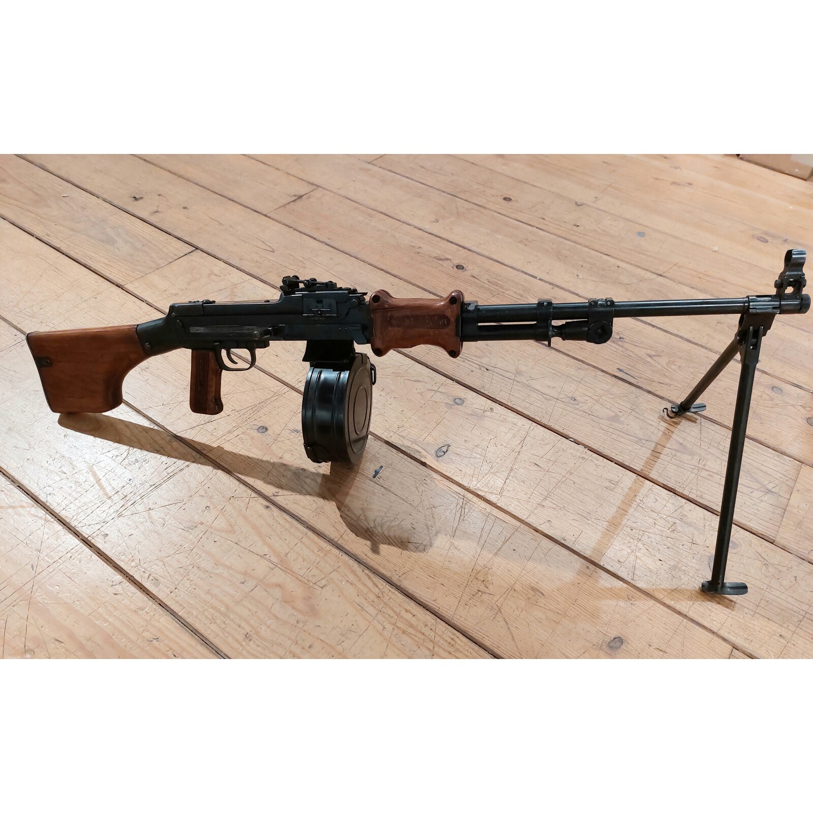 Dicks.nl Onklaar Gemaakt RPD Machinegeweer
