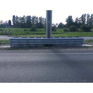 Crash Cushion Leonidas 80 Asymmetrisch Crash Cushion Leonidas 80 Asymmetrisch