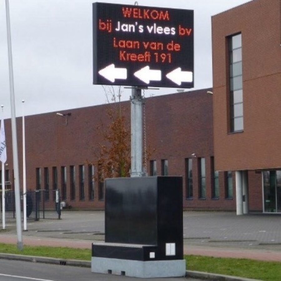 Mobile Roadside VMS Mobile Roadside VMS
