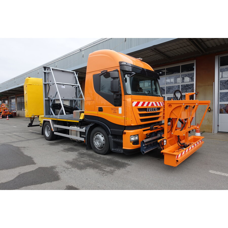 Rumble Strip Pick & Place Machine Rumble Strip Pick & Place Machine