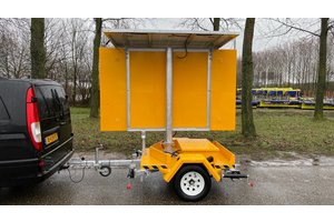 Solar Tekstkar met 5 kleuren LED display Solar Tekstkar met 5 kleuren LED display