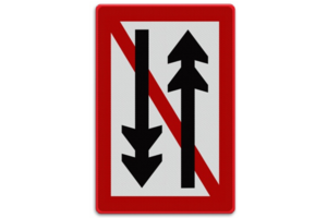 Scheepvaartbord A.4.1 - Ontmoeten en voorbijlopen samenstellen onderling verboden Scheepvaartbord A.4.1 - Ontmoeten en voorbijlopen samenstellen onderling verboden