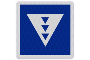 Scheepvaartbord E.5.11 - Ligplaatsen voor schepen met drie kegels, geen duwvaart zijnde Scheepvaartbord E.5.11 - Ligplaatsen voor schepen met drie kegels, geen duwvaart zijnde