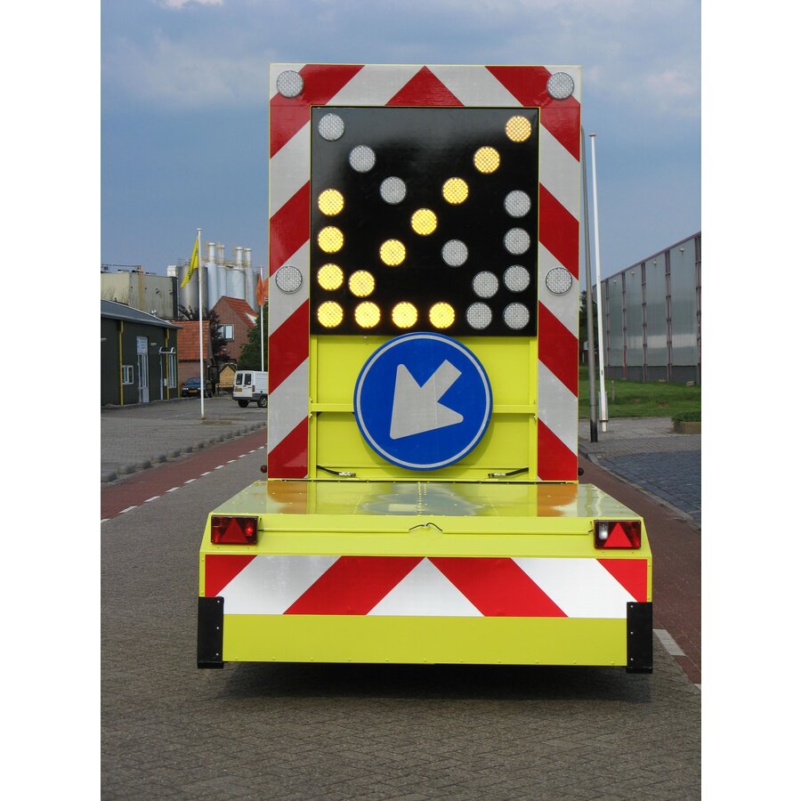 Truck Mounted Attenuator 100K - U-MÄD