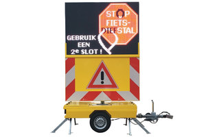 Solar VMS - Full color LED display (112x80) Solar VMS - Full color LED display (112x80)