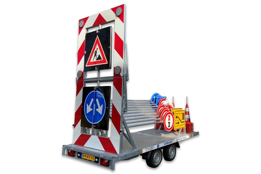 Traffic equipment trailer