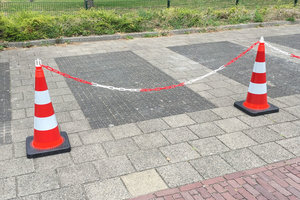 Universele kunststof kettinghaak voor afzetkegels Universele kunststof kettinghaak voor afzetkegels