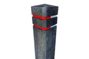 Recycled plastic diamand head bollard