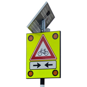 Solar LED Attentiebord met radar | J24 waarschuwing fietsers en bromfietsers Solar LED Attentiebord met radar | J24 waarschuwing fietsers en bromfietsers