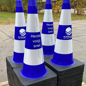 TSS™ series Traffic Cone 75 cm blue with 2 reflective tapes class 2