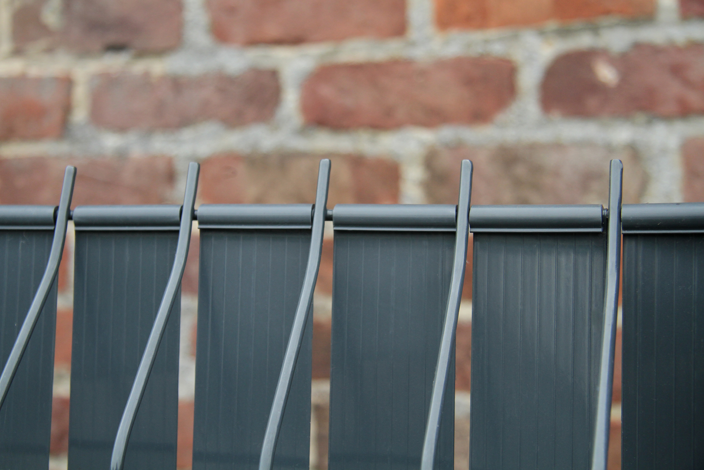 Gipea Easy To Fix Optimal Visibility Protection For Gate & Fence Montage klemmen  4.4 cm.  50 stuks   Grijs