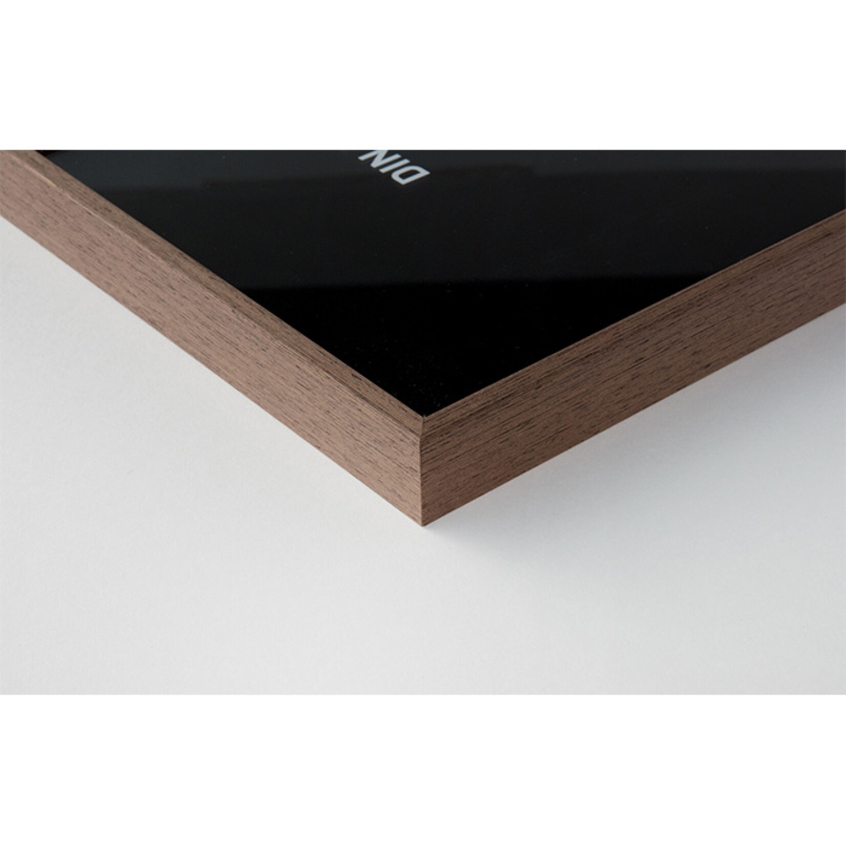 Nielsen Alpha True Color Wenge Fineer