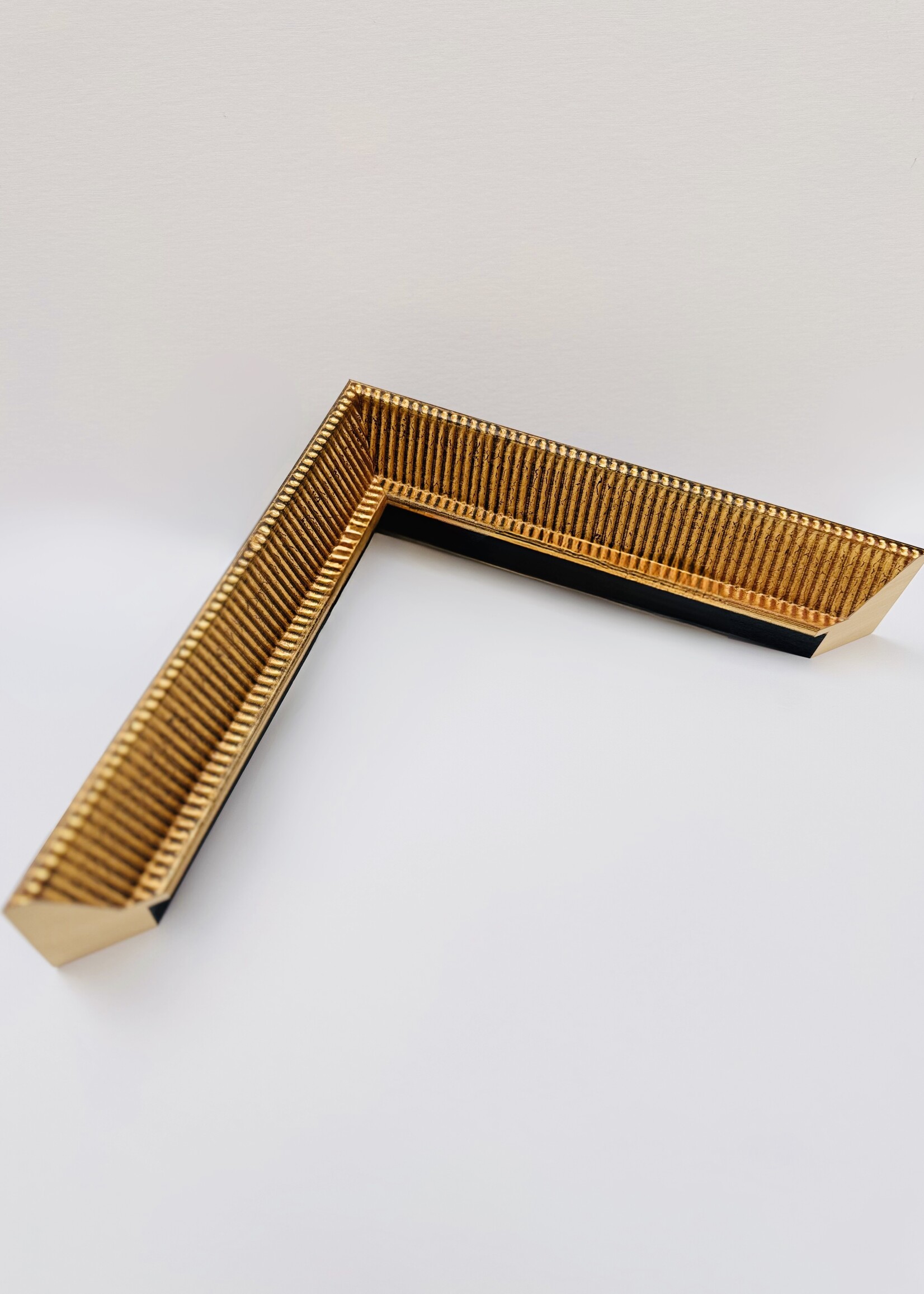 Cannelure breed goud
