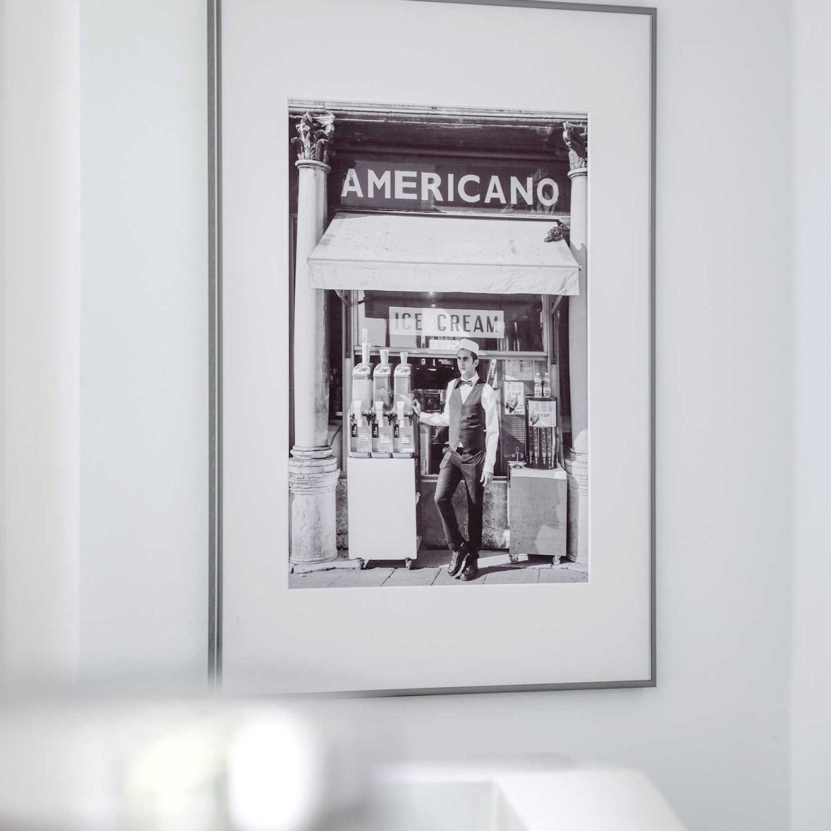 Nielsen Classic Glossy White