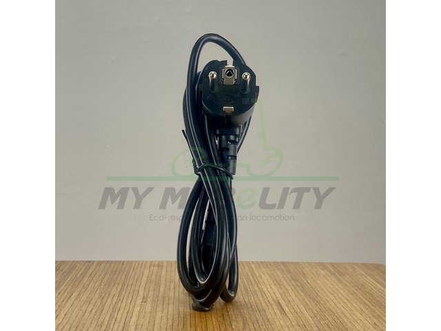 https://cdn.webshopapp.com/shops/310069/files/347423023/640x480x2/ninebot-cable-de-charge-ninebot-max-g30.jpg