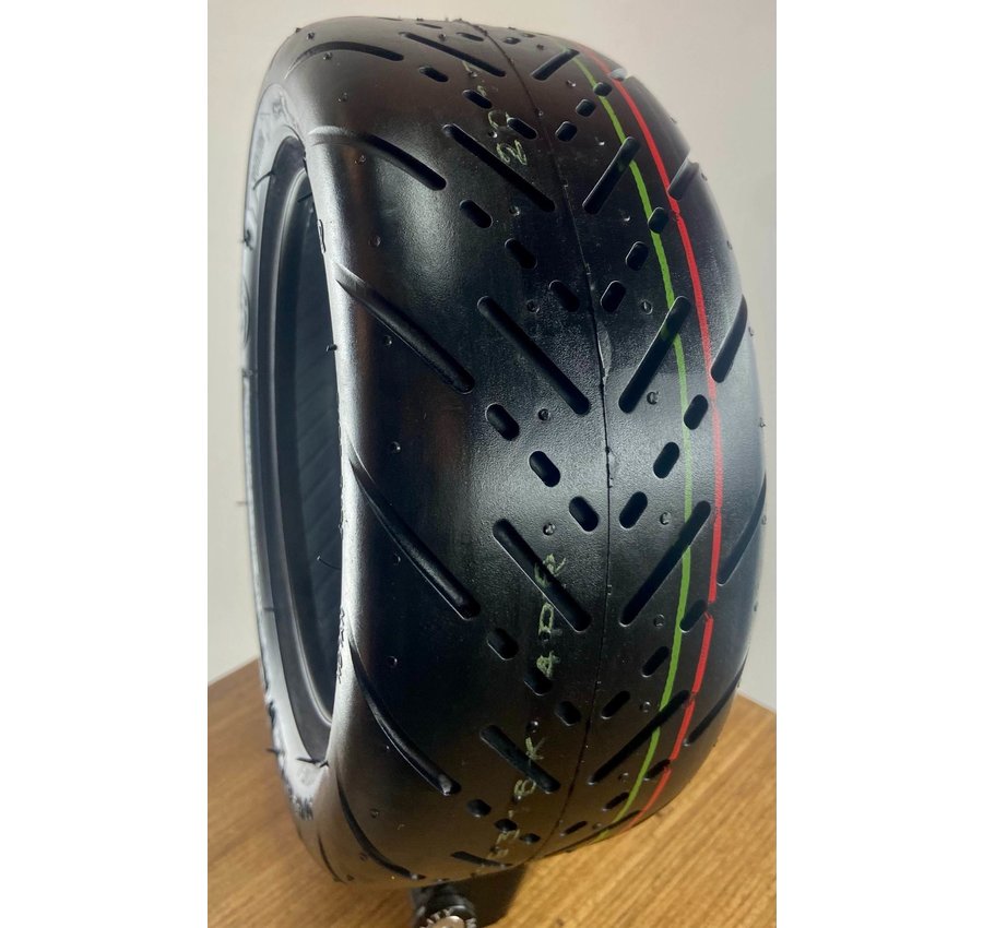 CST CST Pneu  90/65-6.5 à chambre à air