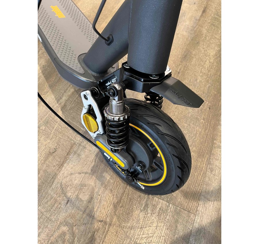 Sharkset Sharkset   Vering  Ninebot Max G30 vooraan