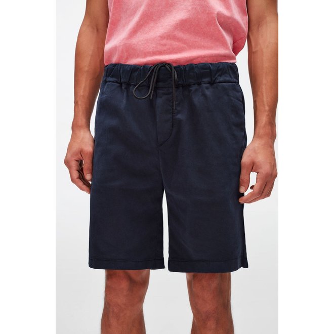 JOGGER SHORT WEIGHTLESS COLORS OXFORD BLUE