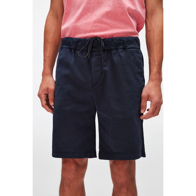 JOGGER SHORT WEIGHTLESS COLORS OXFORD BLUE