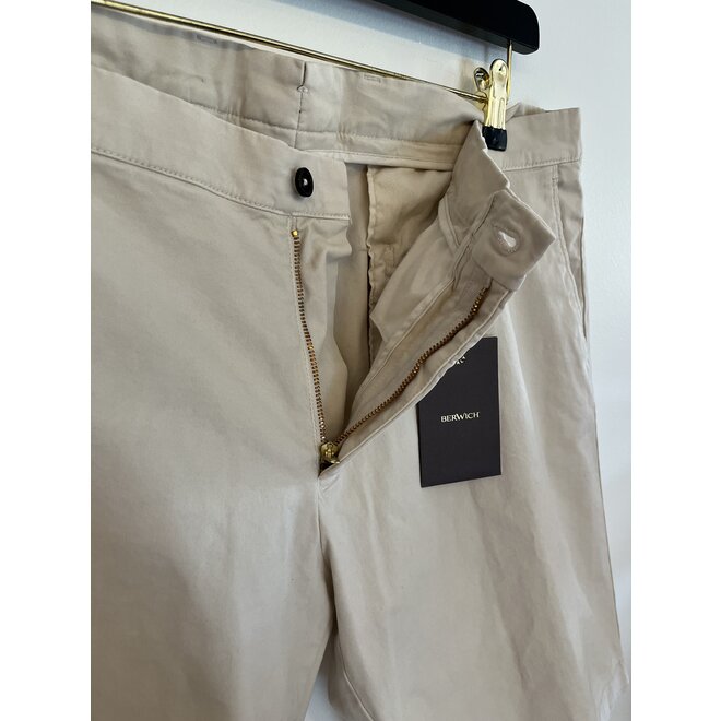 Bermuda en coton & Lycra latte Berwich