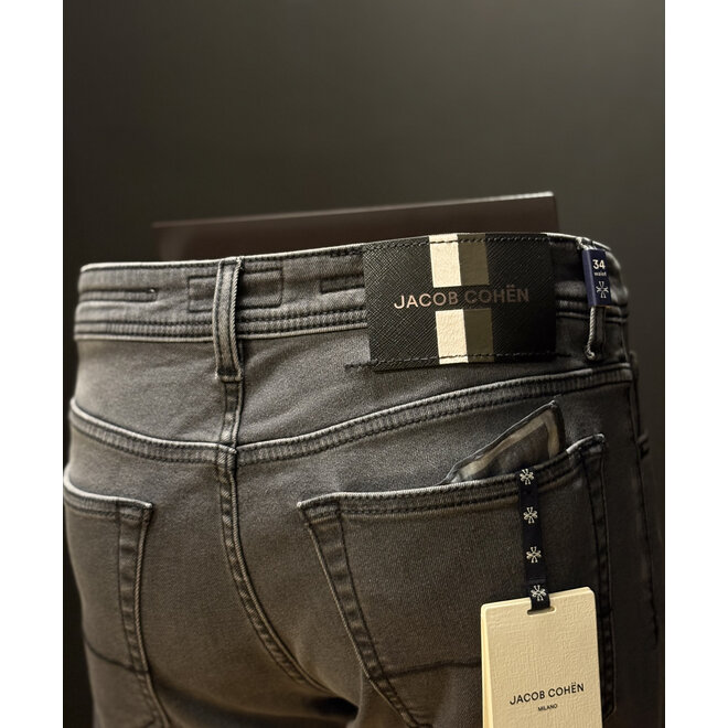 Jean Light Black 700D Jacob Cohen