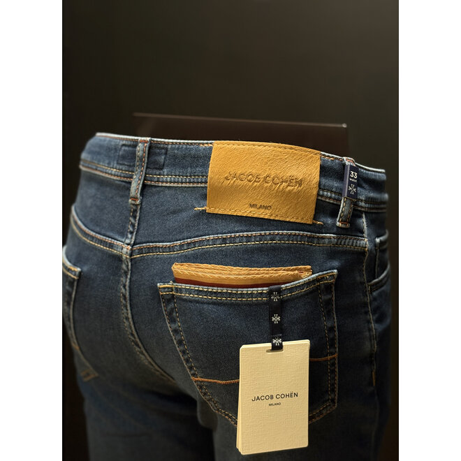 Jean Vintage Medium Blue QE009 033 Jacob Cohen