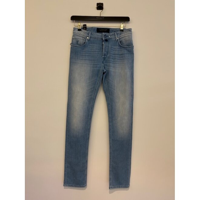 Jean RAVELLO - C - 00919 - W4 - 004 Handpicked