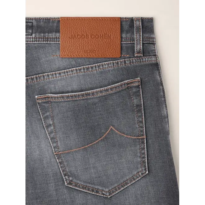 Jean Bard Medium Black S4126 600D Jacob Cohen