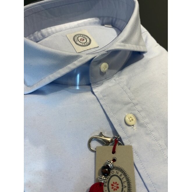 Chemise bleue claire en coton