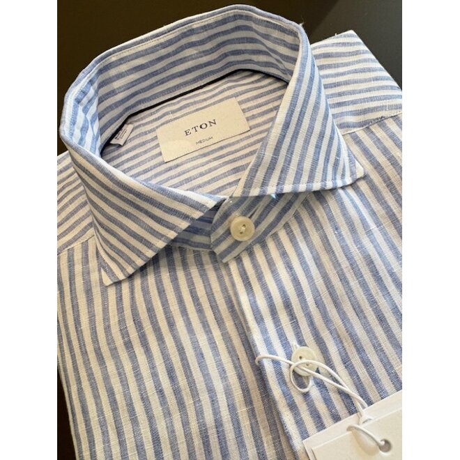 Chemise bleue lignes claires