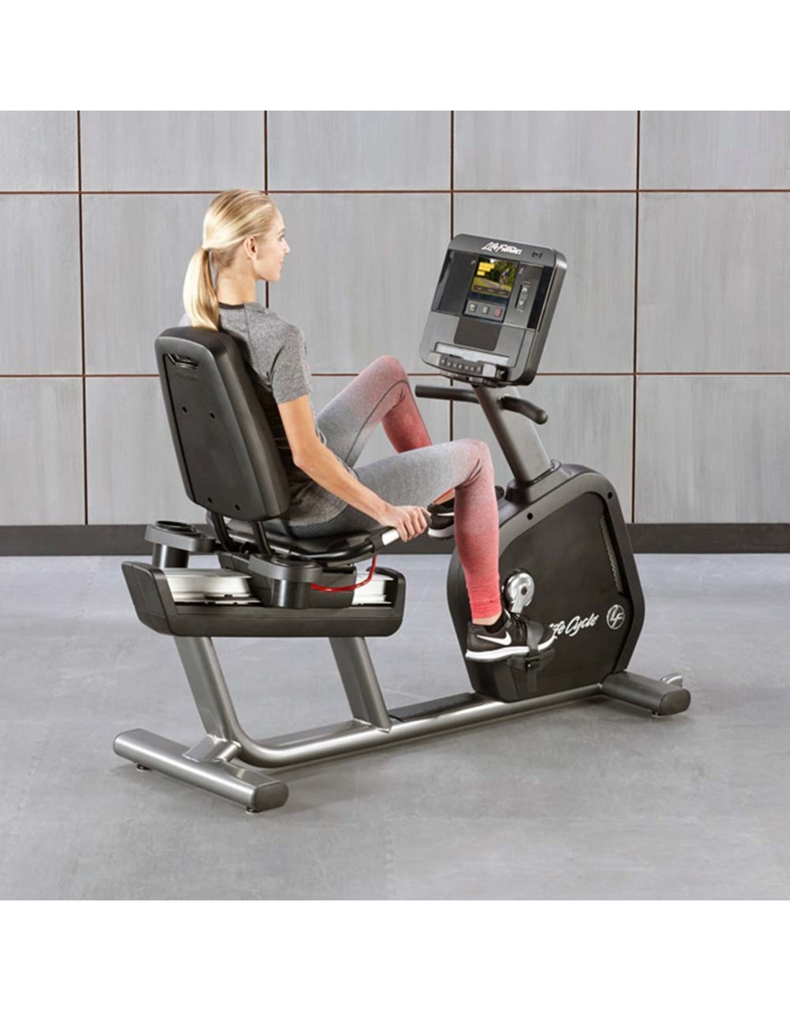 Life Fitness Club Series + Recumbent Bike