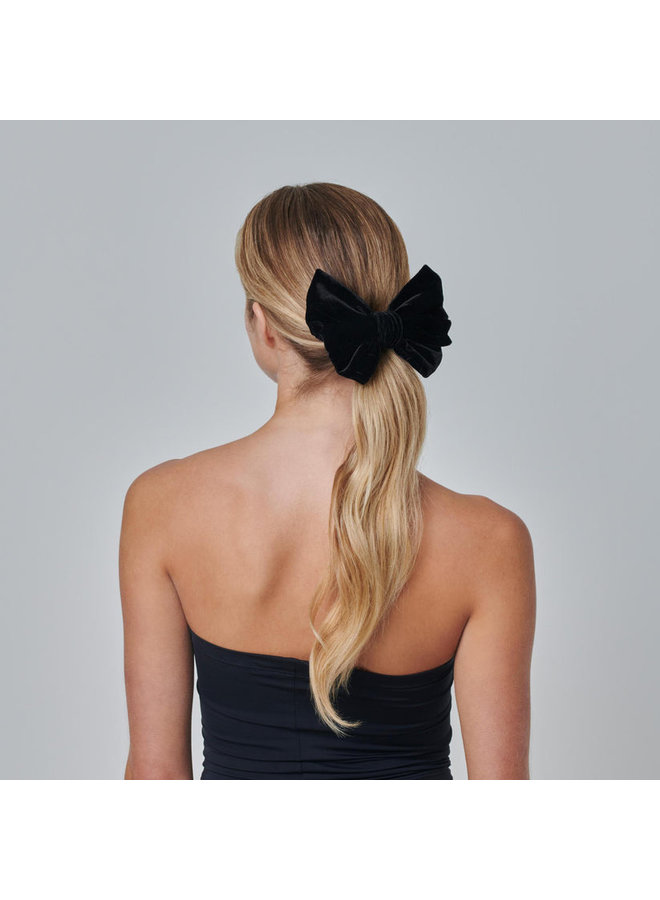 Atelier Des Femmes Black Velvet Bow Tamar