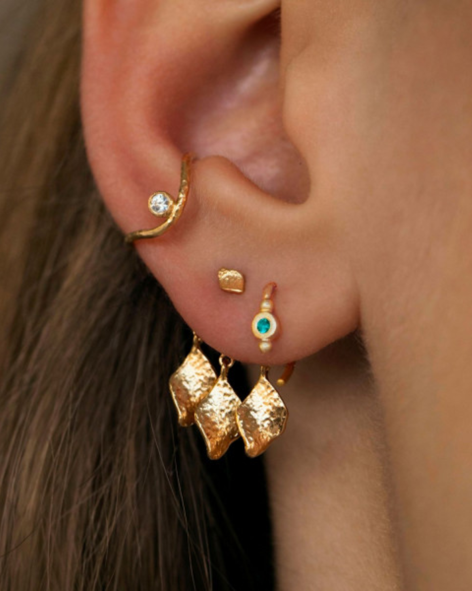 Stine A Dancing Three Ile L'Amour Behind Earring Gold - Fashion
