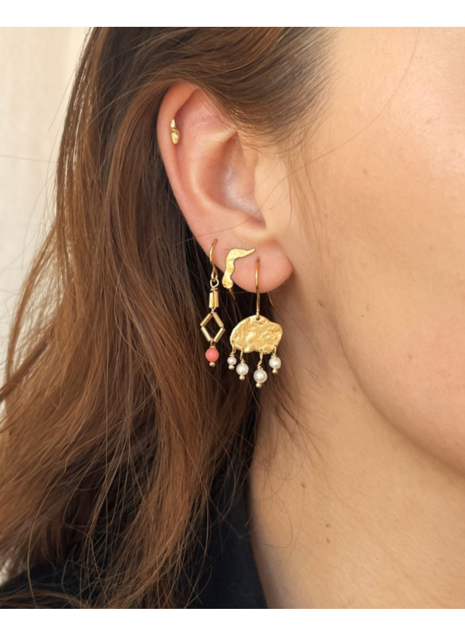 Stine A Petit Carré Earring with Coral