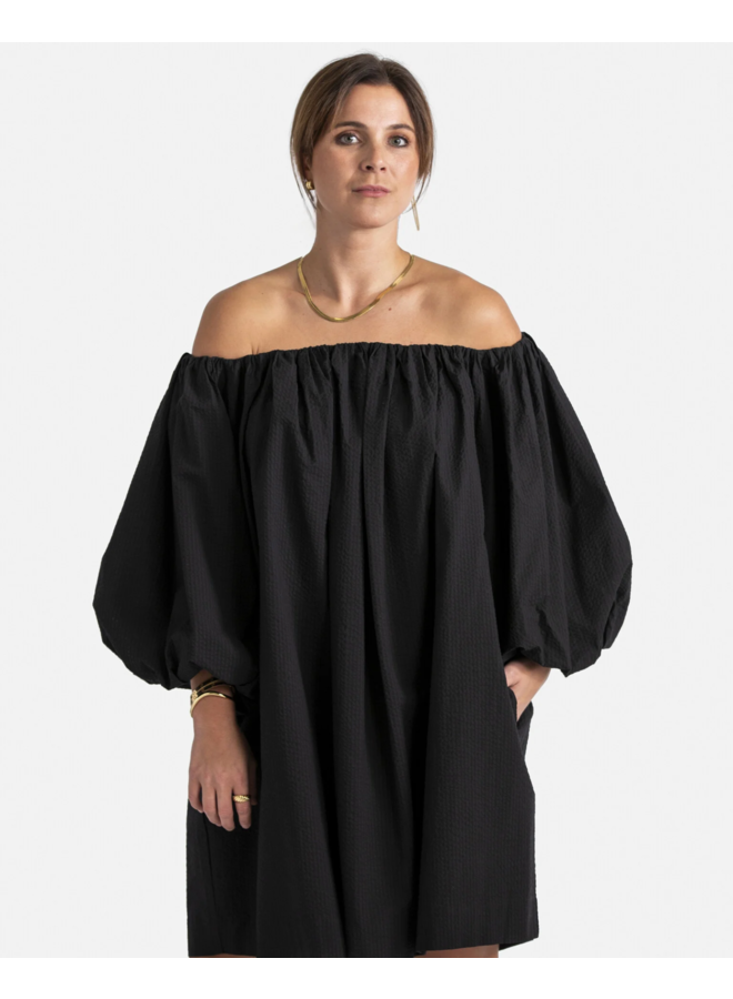 Les Soeurs Isla Off Shoulder Dress Black