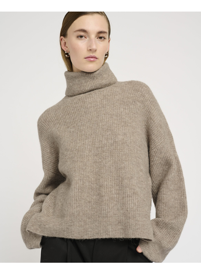 Gestuz AlphaGZ Rollneck NOOS Warm Sand Melange