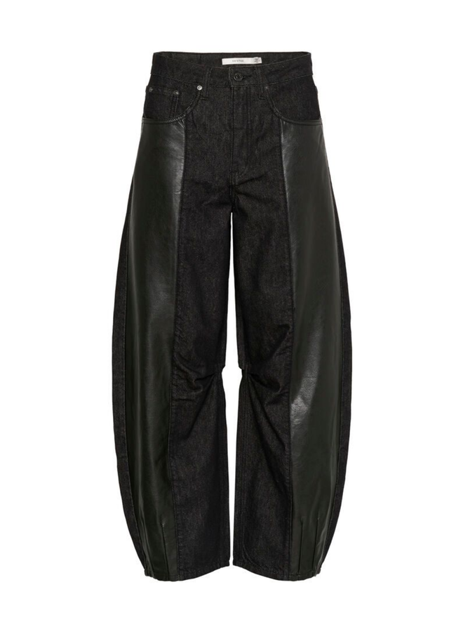 Gestuz Junia HW Bareel Jeans Black