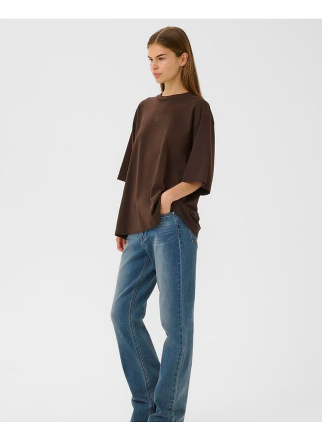 Gestuz Dami Tee Molé