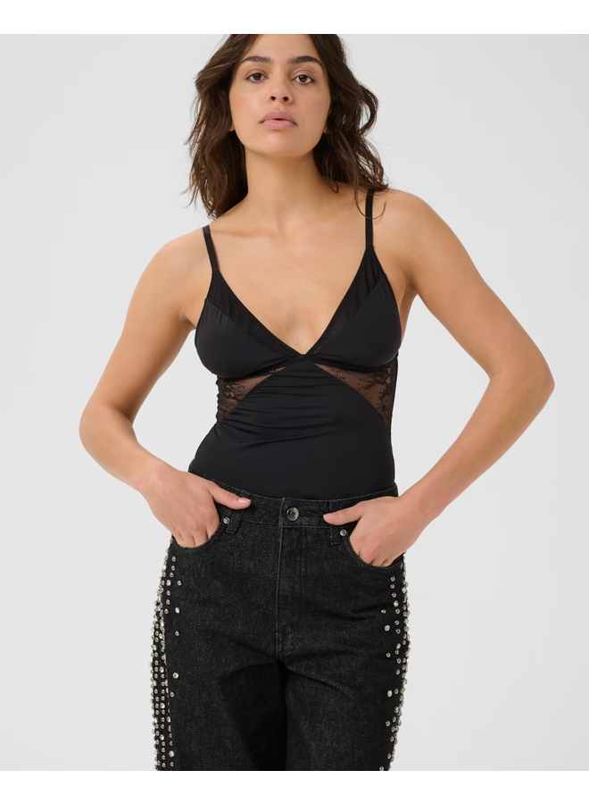 Gestuz Cami Lace Top Black