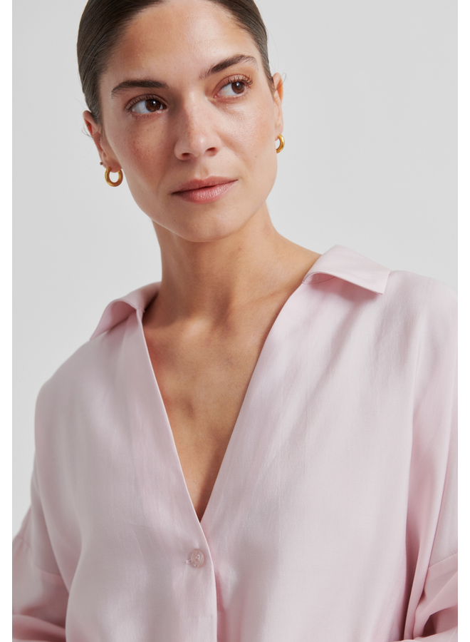 Second Female Timeline Blouse Pale Lilac