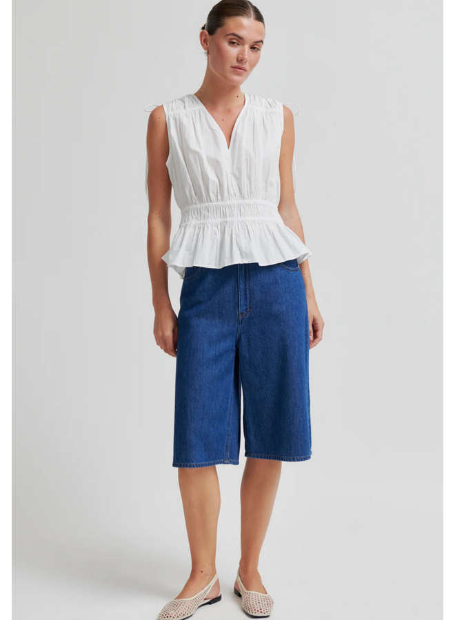 Second Female Carpi Top White