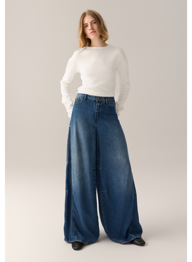 Lois Aerea Double Dip